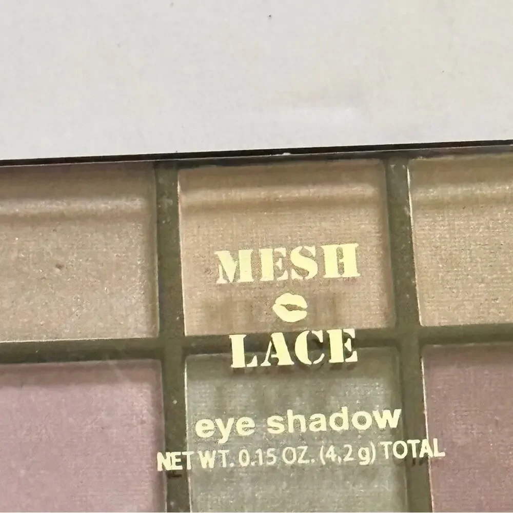 Mesh & Lace  Eyeshadow Makeup Palette  New in Package